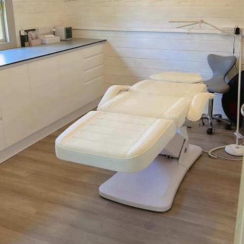 Treatment chair in the salon